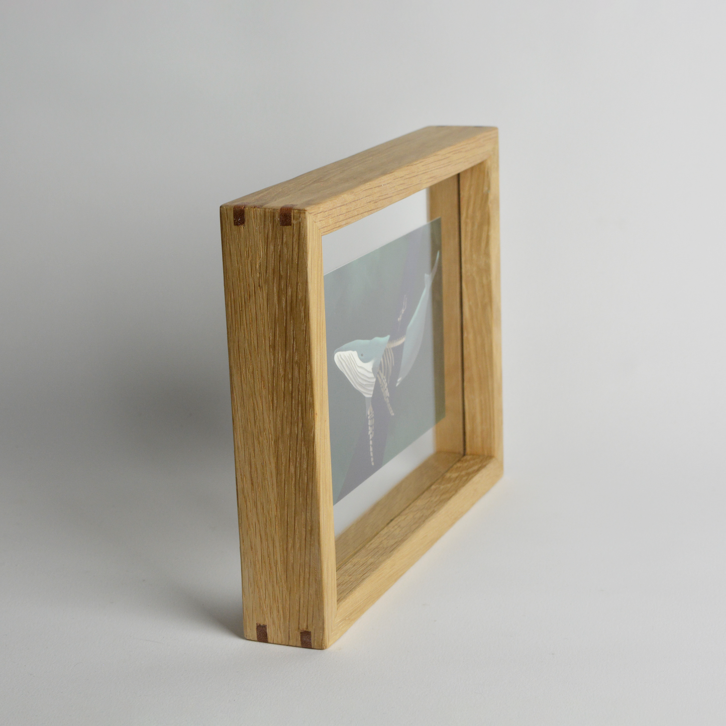 Floating A6 Picture Frame from recycled Oak and Glass - Thin frame - Handmade